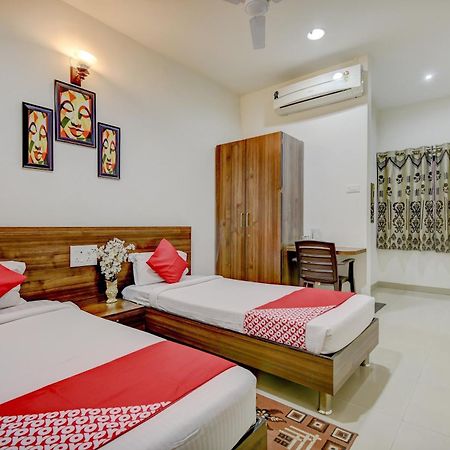 Hotel O Plus Corporate One Khapa  Bagian luar foto