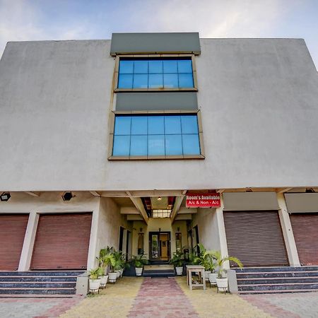 Hotel O Plus Corporate One Khapa  Bagian luar foto