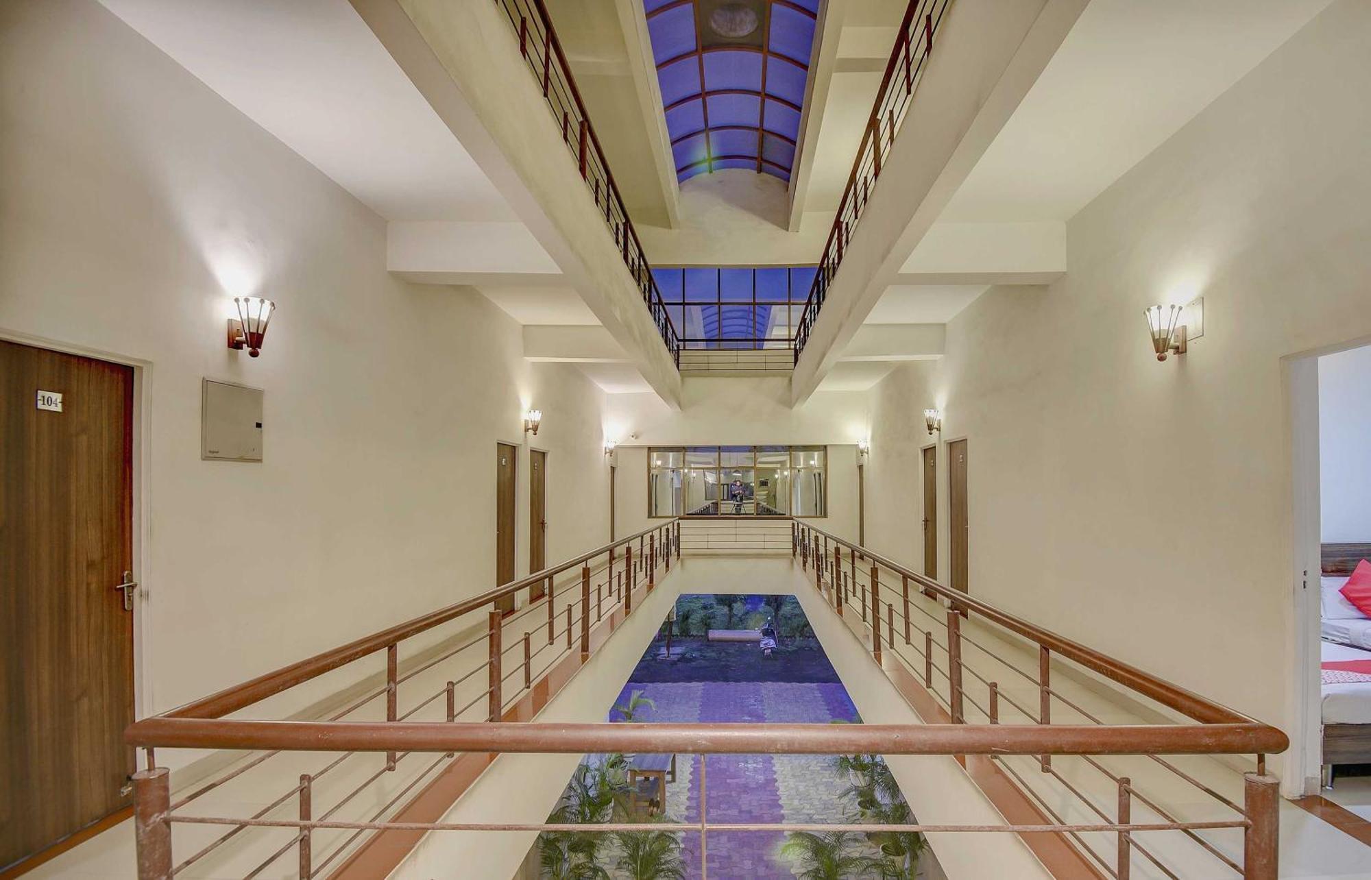 Hotel O Plus Corporate One Khapa  Bagian luar foto