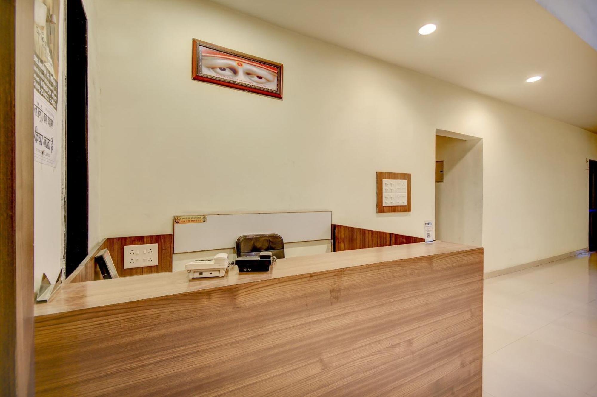 Hotel O Plus Corporate One Khapa  Bagian luar foto